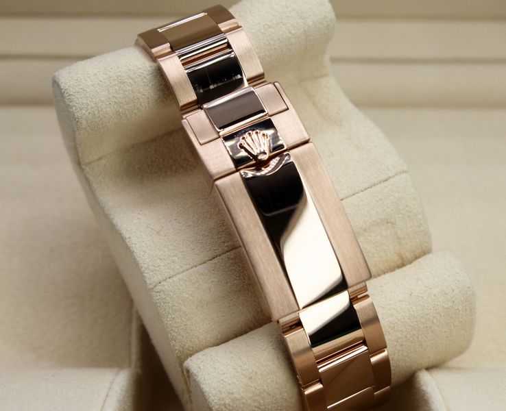 Rolex GMT Master II 126715 CHNR